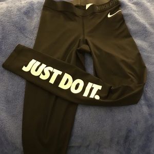 Nike Pro Dri-Fit Athletic Leggings